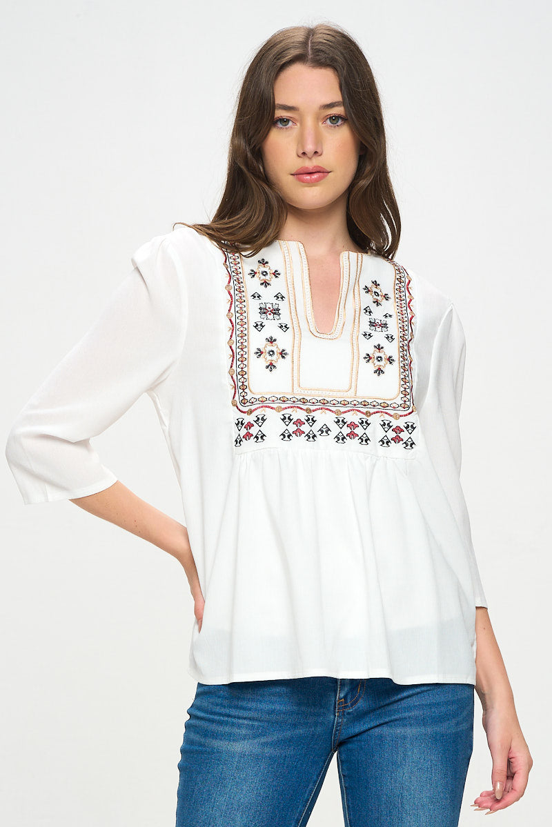 EMBROIDERED 3/4 SLEEVE BLOUSE