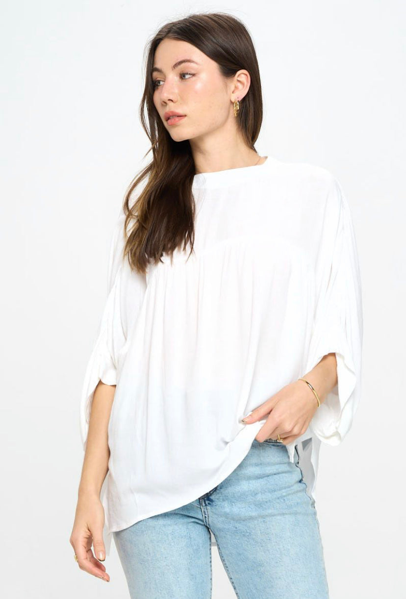 FLOWY KNIT TOP