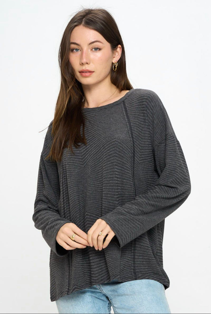 ROUND NECK LONG SLEEVE TOP