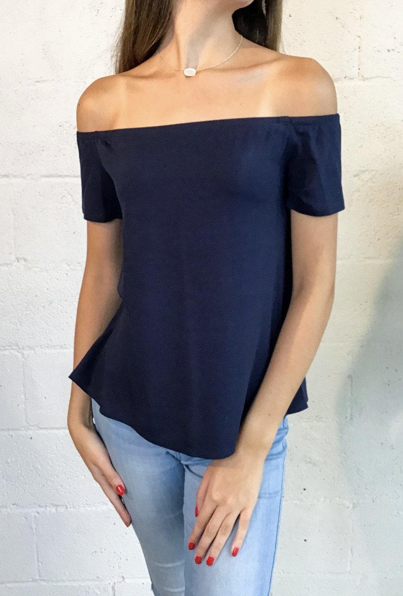 OFF SHOULDER TEE